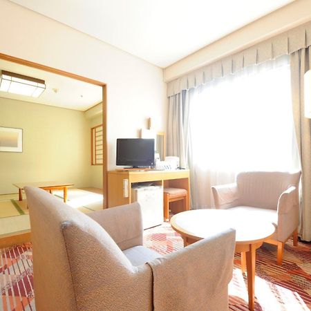 Hotel Century21 Hiroshima Buitenkant foto