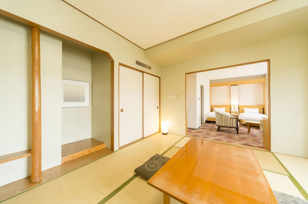 Hotel Century21 Hiroshima Buitenkant foto