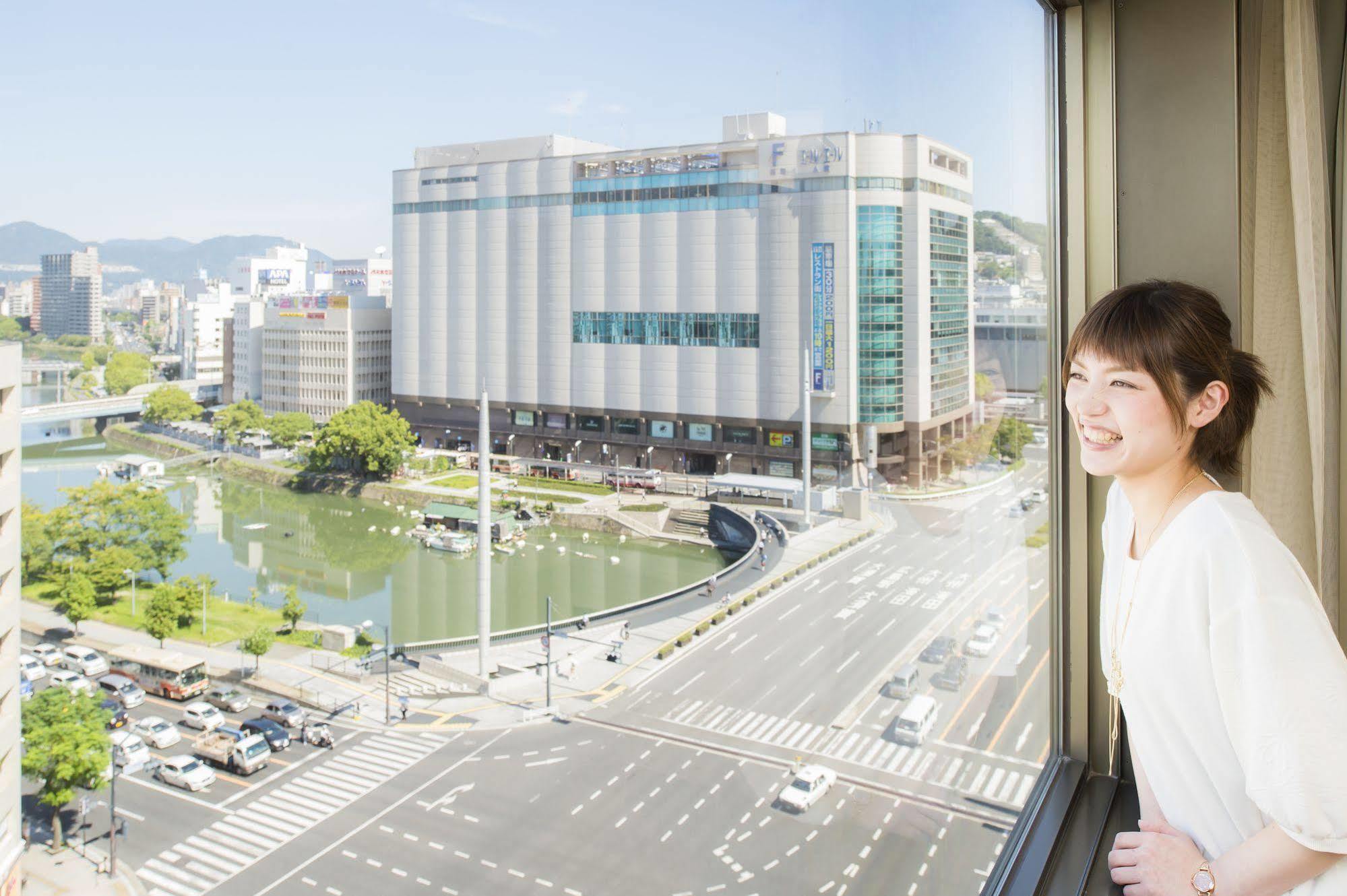 Hotel Century21 Hiroshima Buitenkant foto