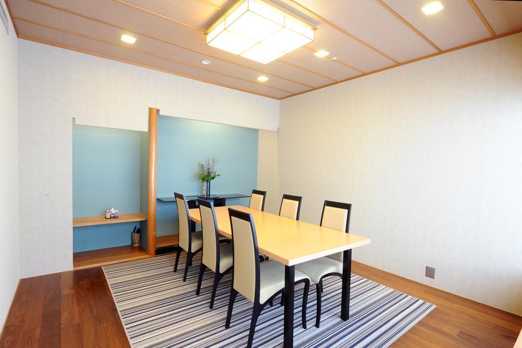 Hotel Century21 Hiroshima Buitenkant foto